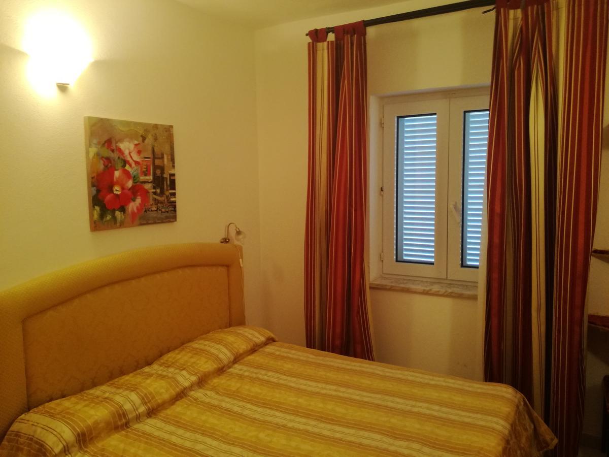 Villa Adele Понца Екстер'єр фото